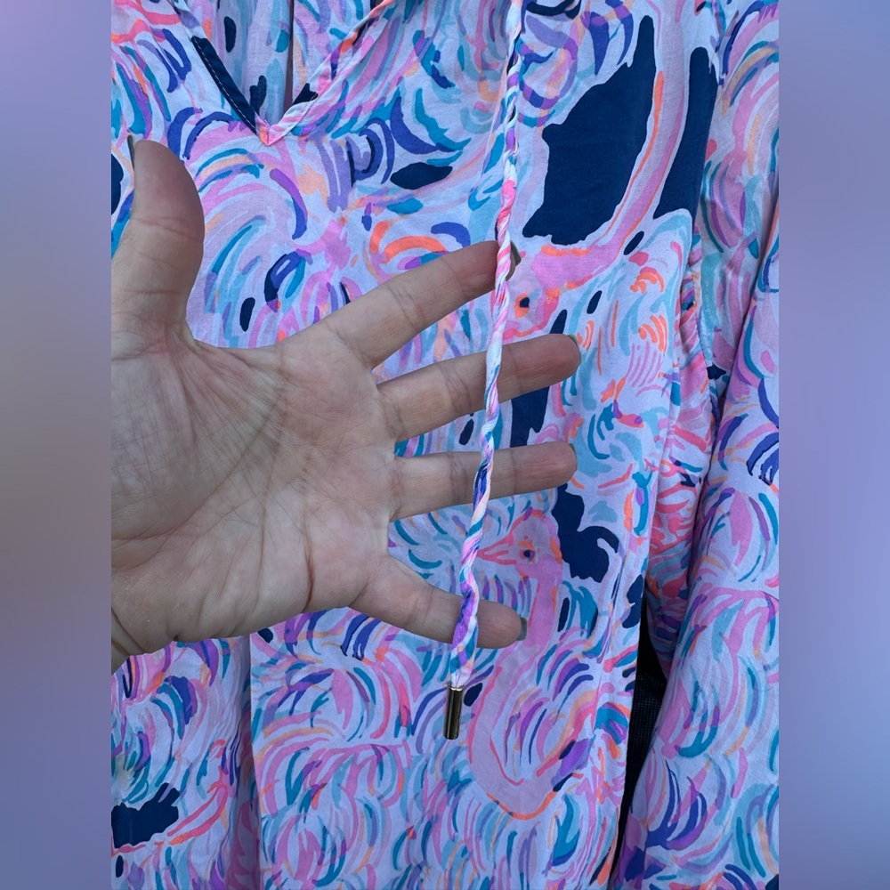 LILLY PULITZER Willa Head in the Sand Ostrich Print Split Neck Top Blouse Small - Picture 7 of 10